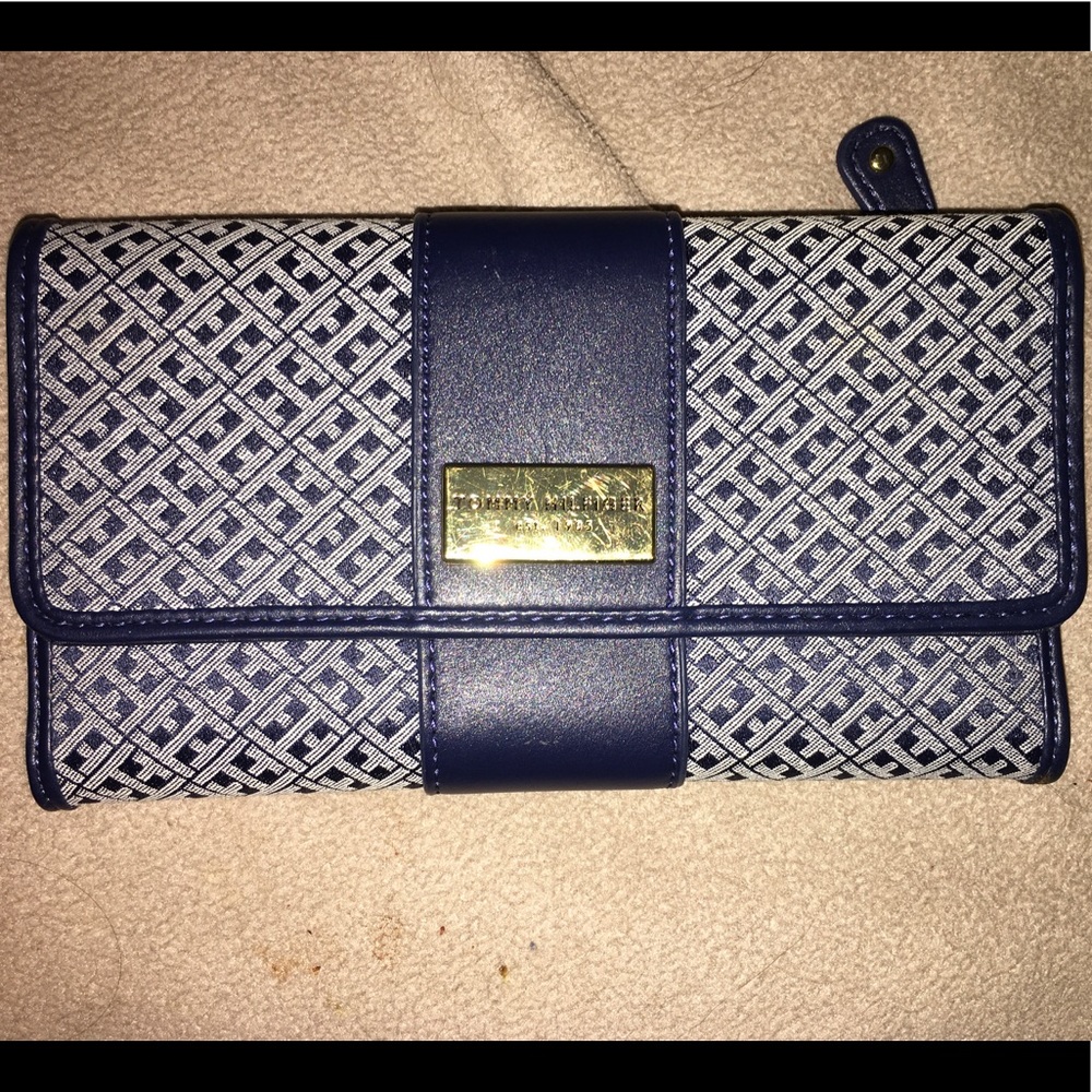 Tommy Hilfiger Clutch